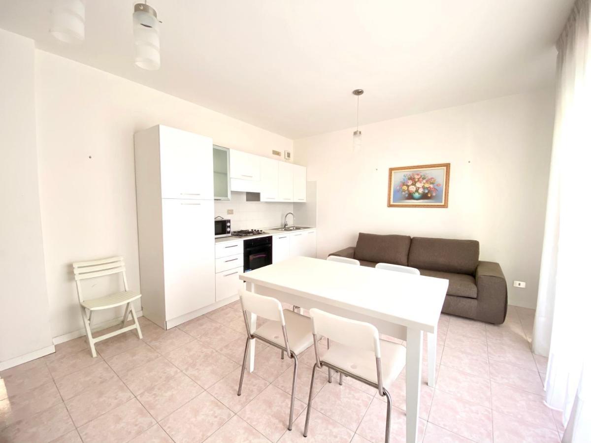 Residence Cristoforo Colombo - Carraro Immobiliare - Family Apartments Caorle Extérieur photo